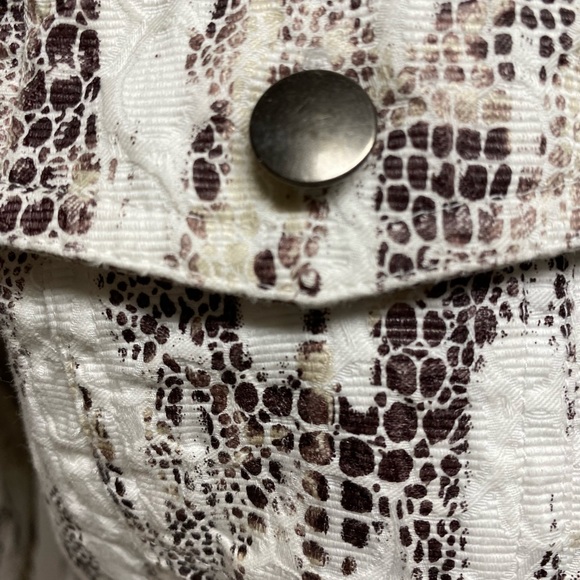 Chico’s Reptile Print Denim Jacket - Picture 4 of 6